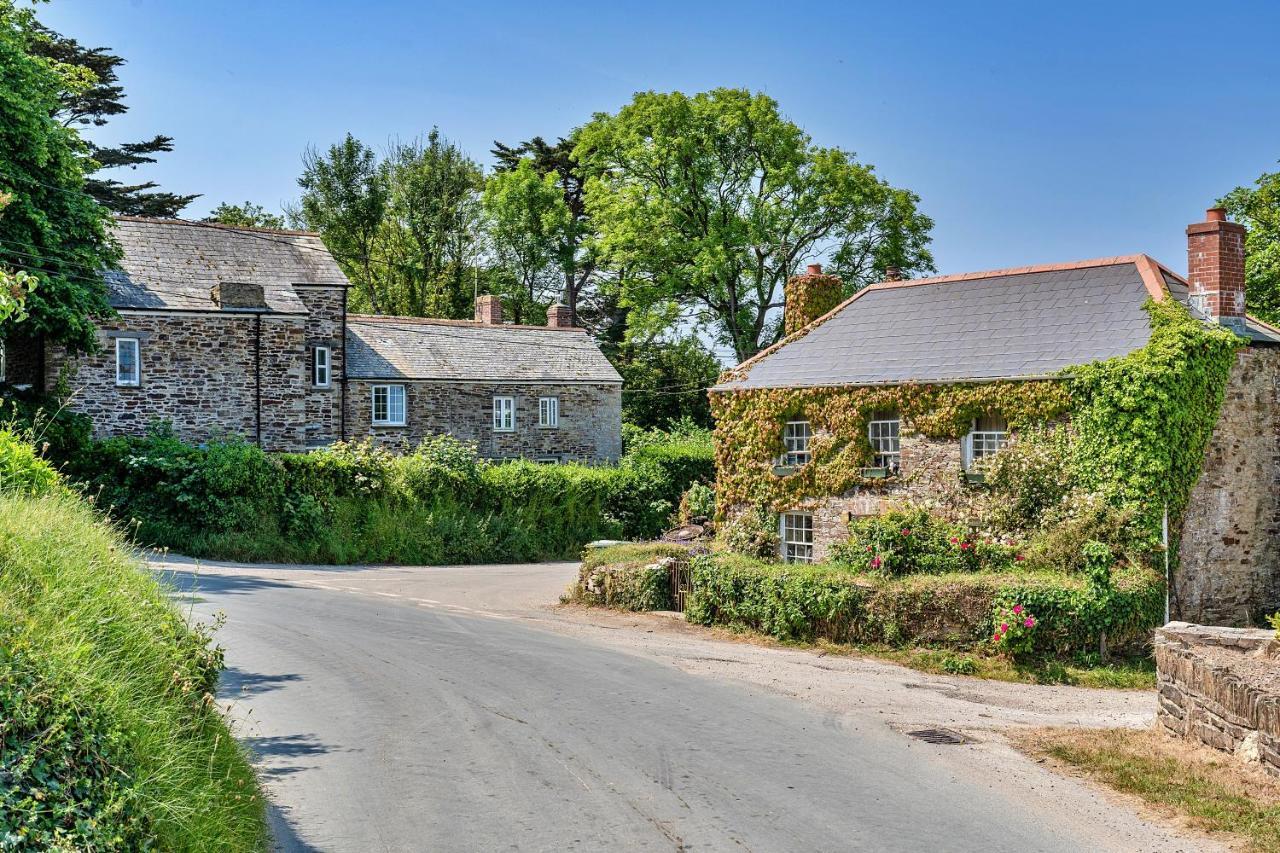 Finest Retreats - Forge Cottage Padstow Exterior photo